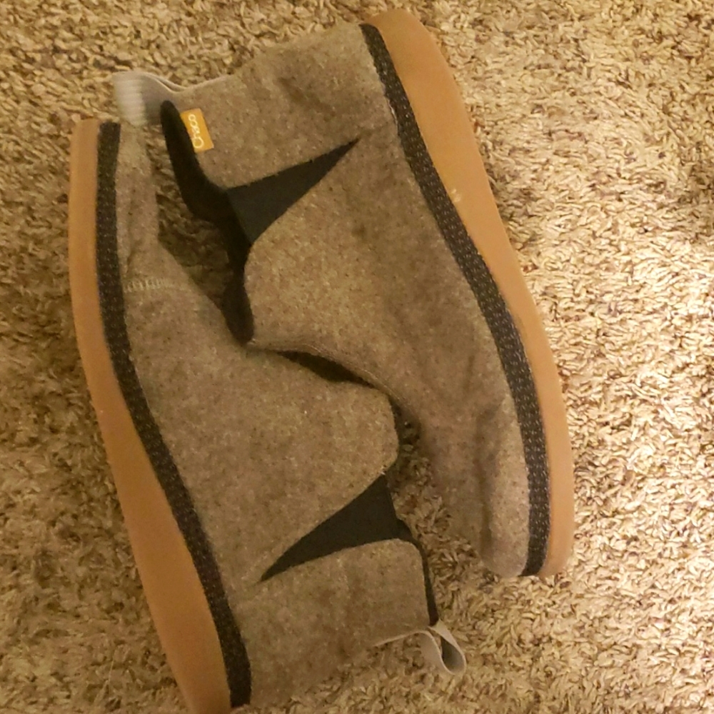 Chaco Chelsea mens boots size 10.5